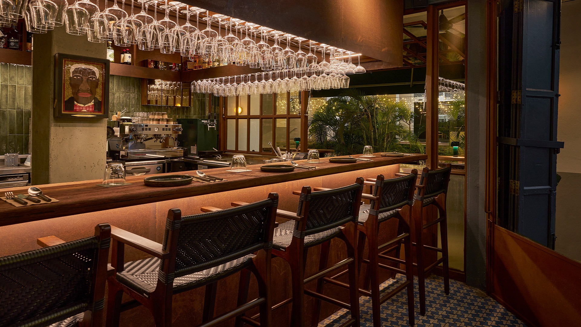 magpie-interior-bar
